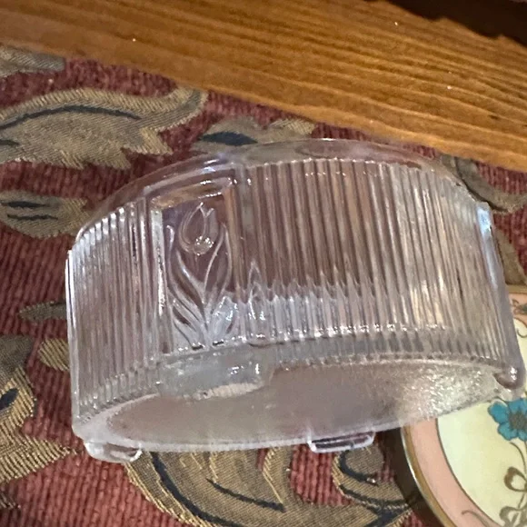 Vintage Floral Glass vanity jar - Picture 4 of 10